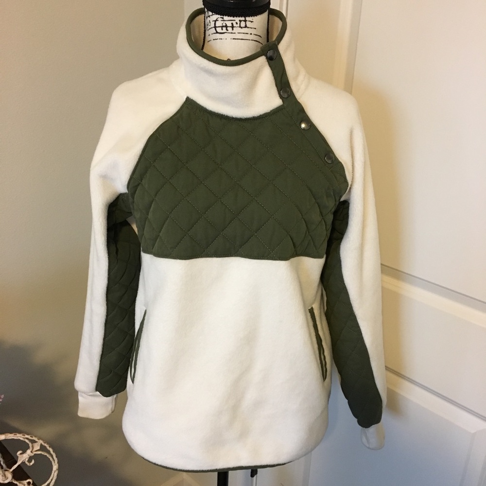 Abercrombie & Fitch fleece pullover